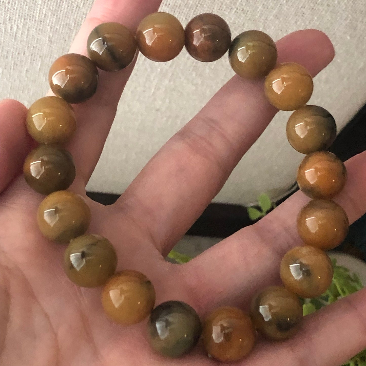 12mm Asst Yellow Brown Gradient Glossy Jadeite Jade Bead Bracelet