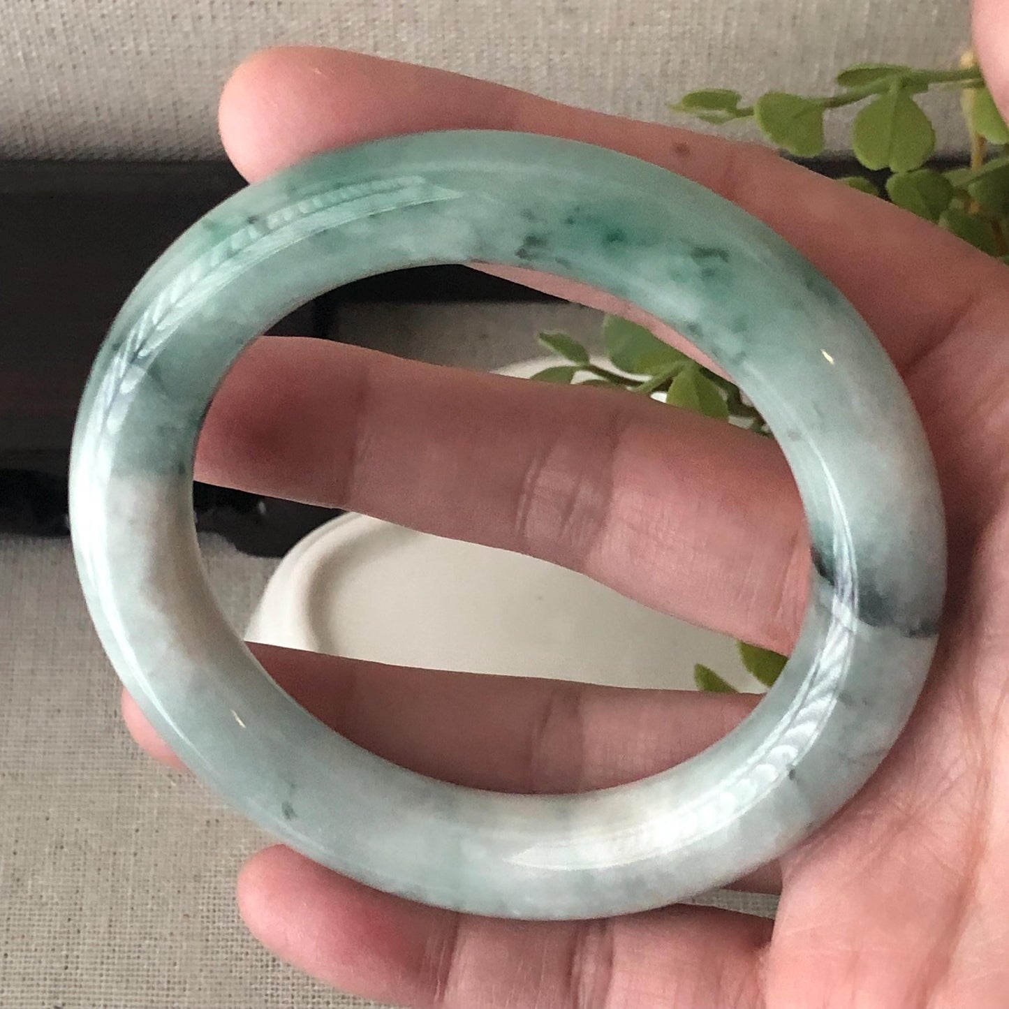 56mm Green Float Flowers Jadeite Jade Round Shaped Bangle