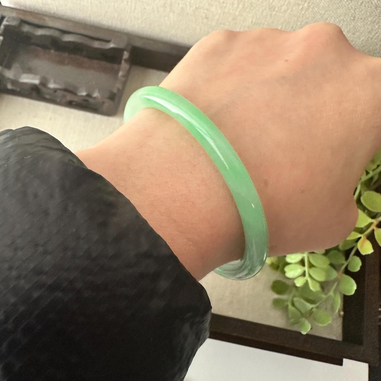 60mm Icy Sweet Green Jadeite Jade Round Shaped Bangle