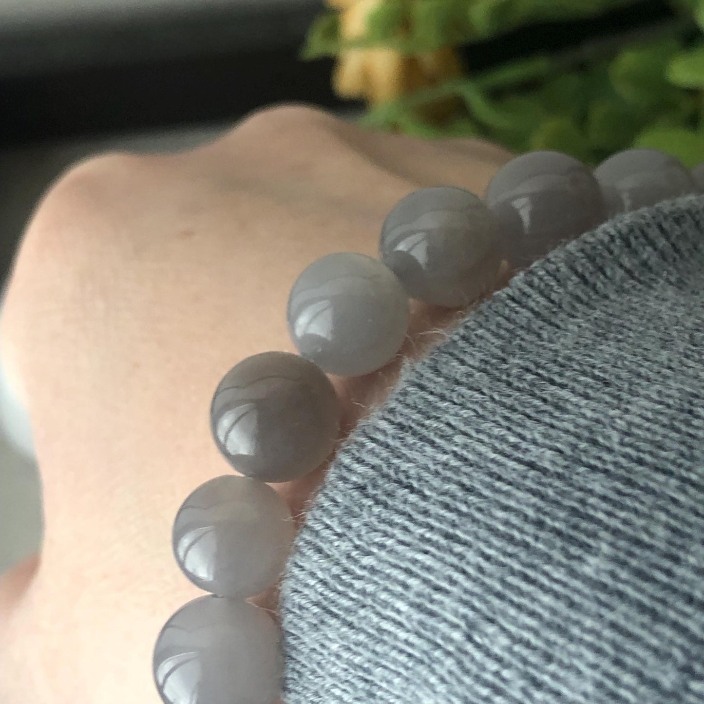 10mm High Quality Glossy Dark Smoky Lavender Jade Round Bead Bracelet
