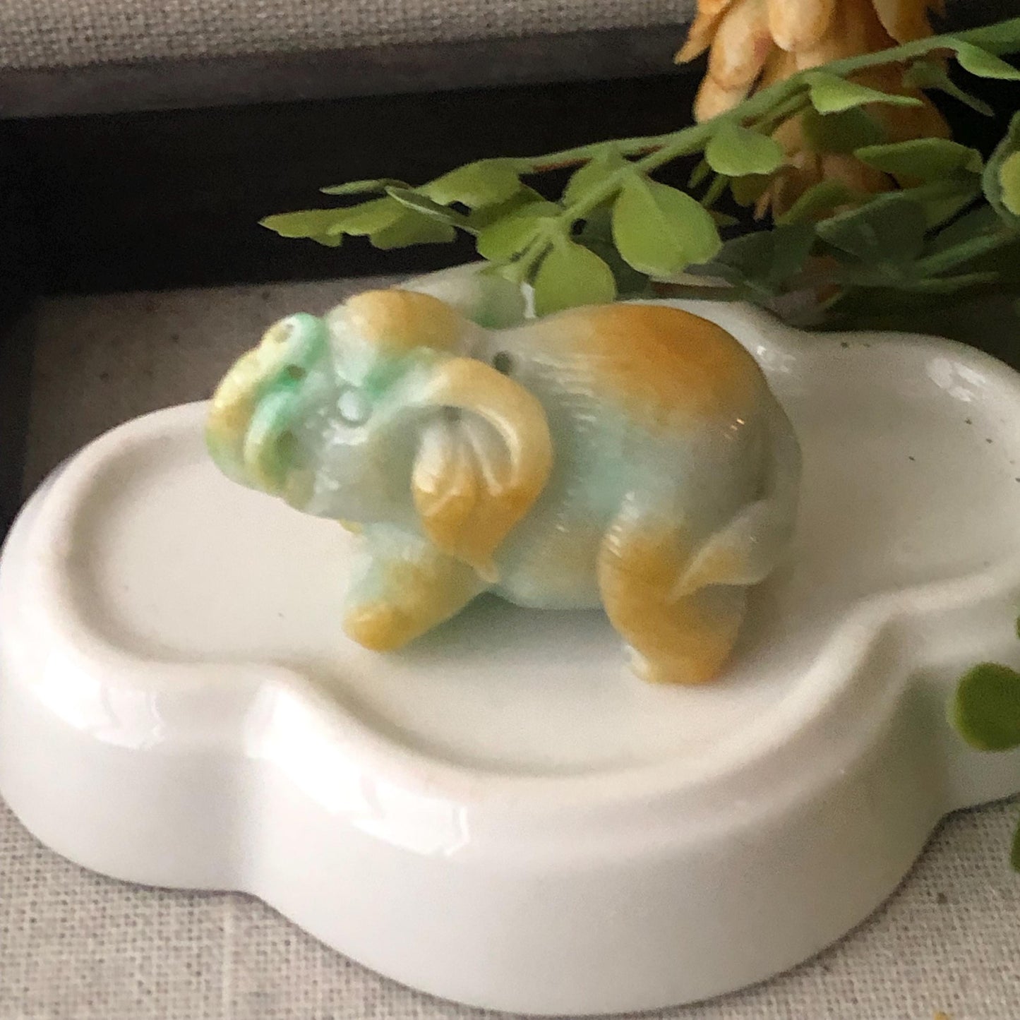 41.3mm Jadeite Jade Yellow Green Carved Elephant Display Statue Figurine or Pendant Figurine