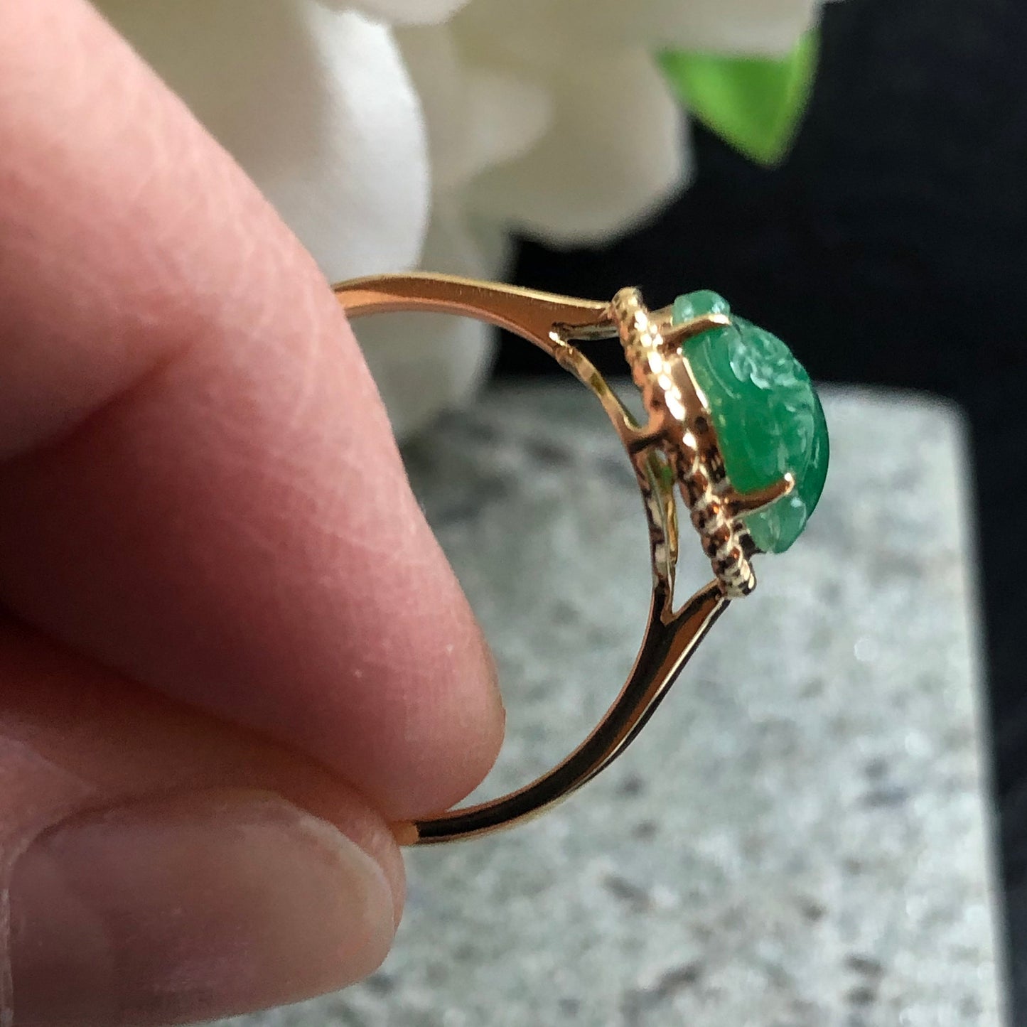 Myanmar Grade A Jadeite Jade Green Pixiu Ring 18K Yellow Gold