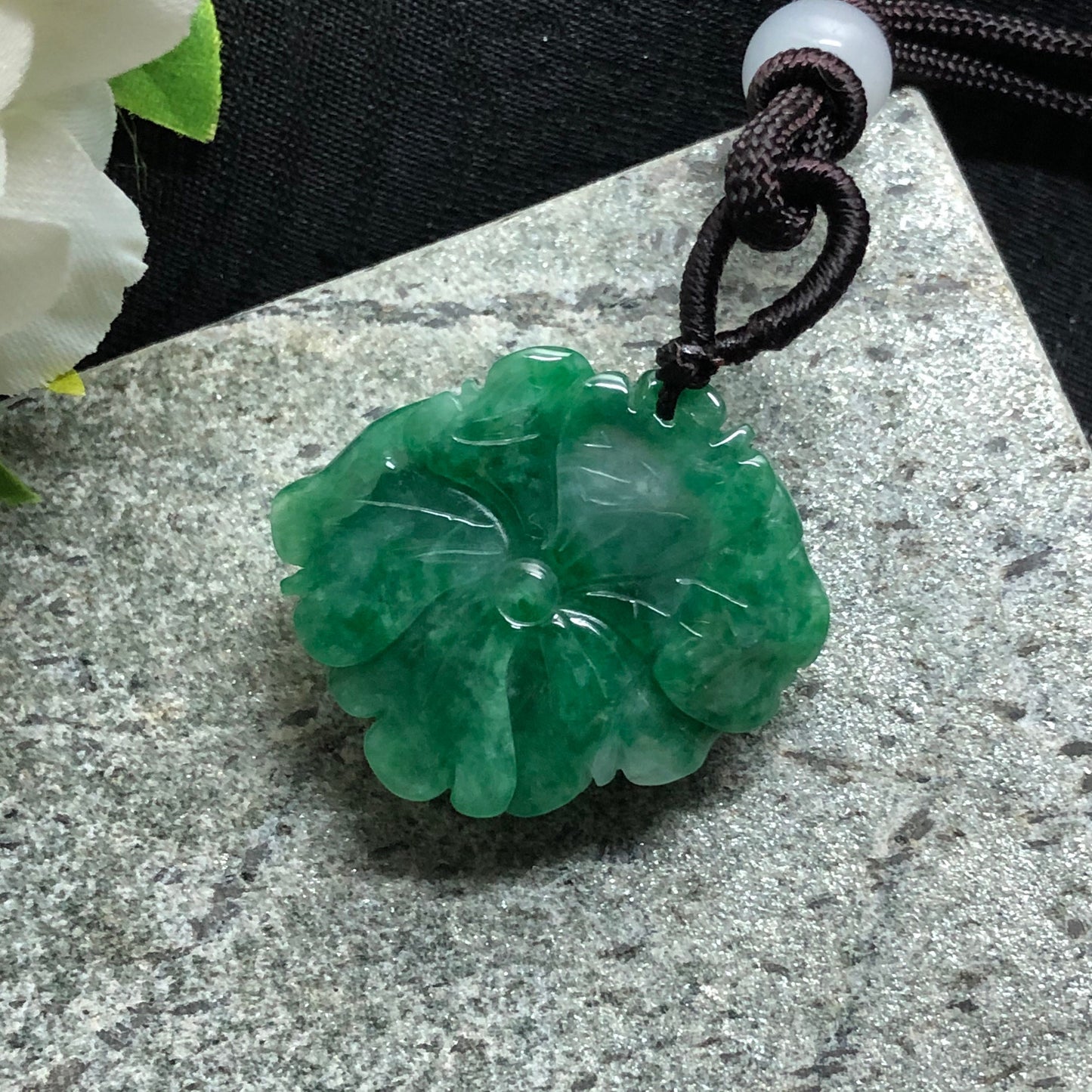Beautiful Grade A Jadeite Jade Yang Green Flower Sculpted Pendant RARE