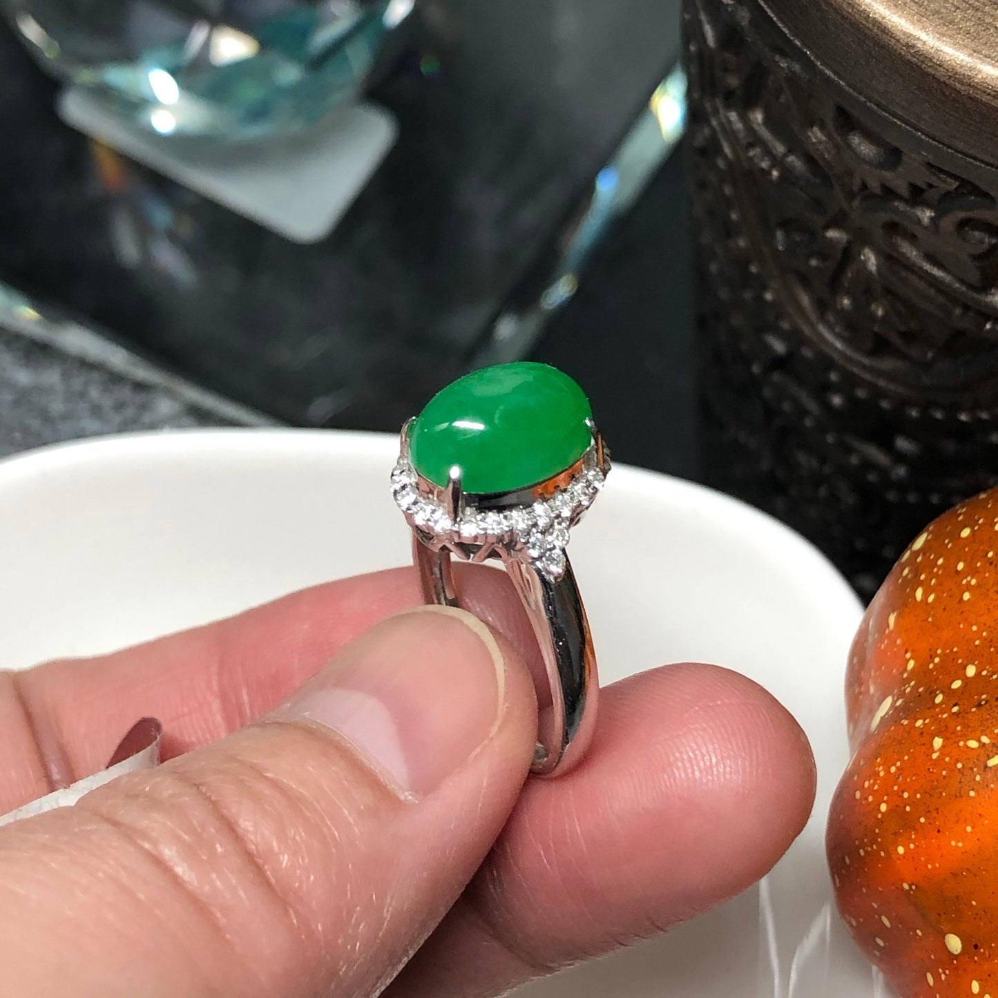 Myanmar Jadeite Jade Icy Yang Green Milli Cabochon Ring 18K white gold
