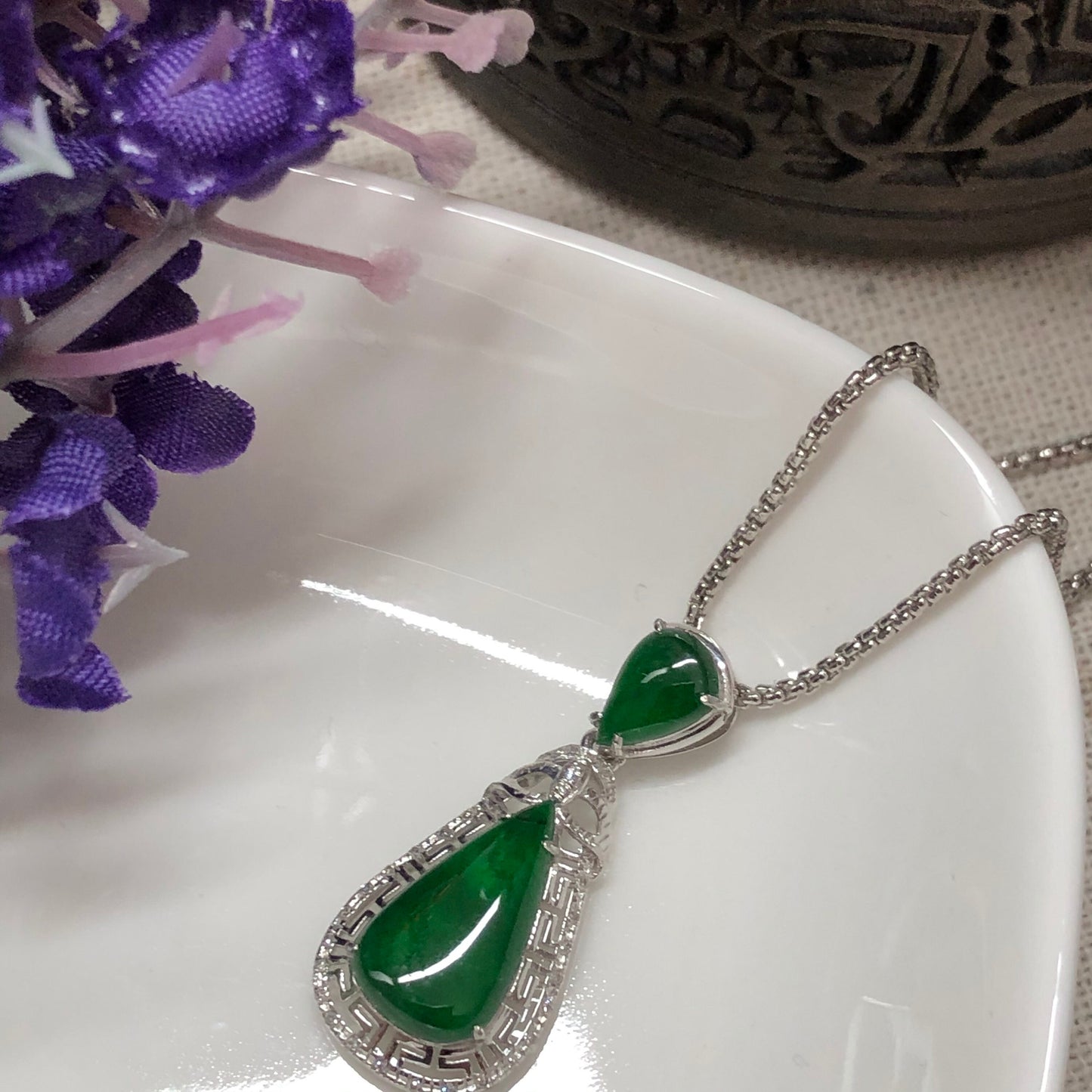 Certified Grade A  Jadeite Jade Drop Yang Green Pendant set on 18 K white gold