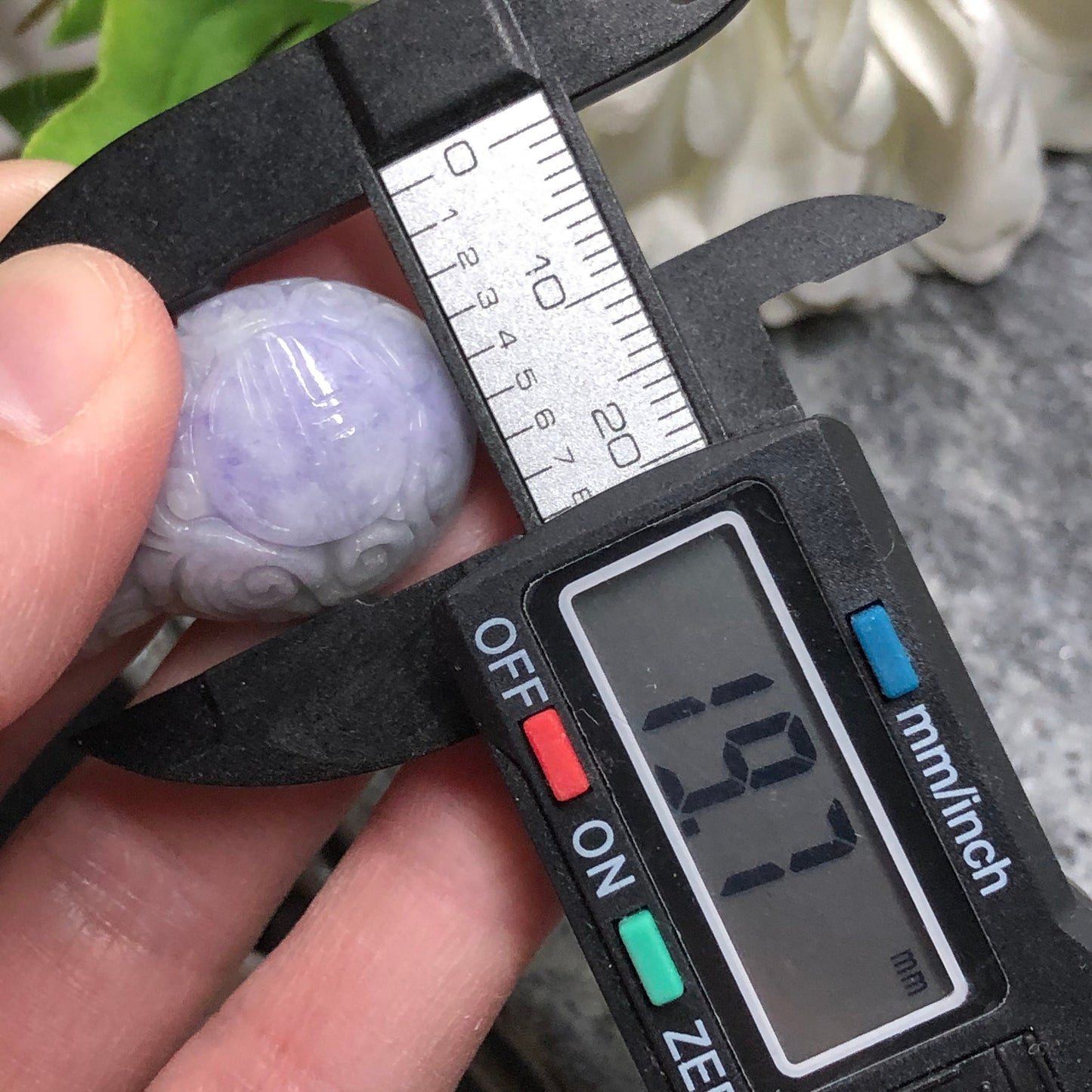 Certified Myanmar Grade A  RARE Carved Lavender Green Jadeite Jade Gourd Pendant