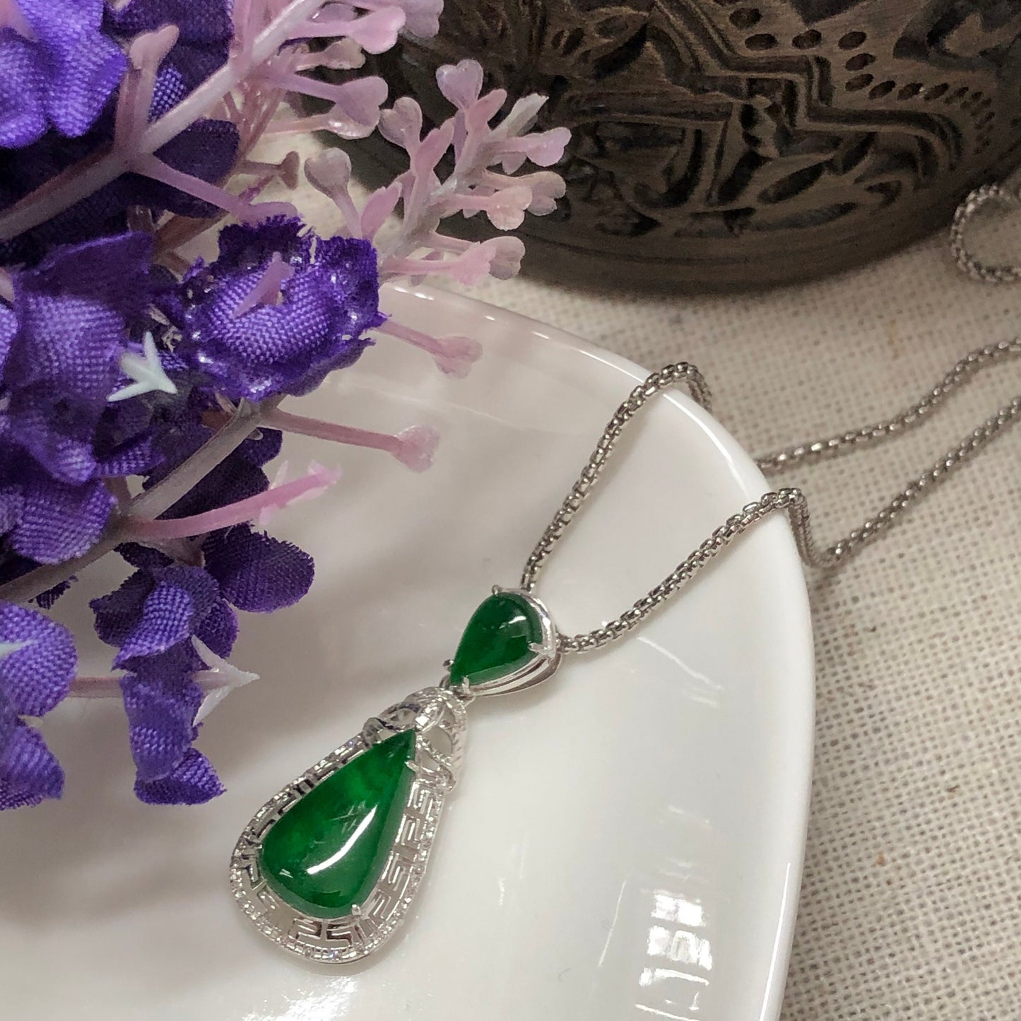 Certified Grade A  Jadeite Jade Drop Yang Green Pendant set on 18 K white gold
