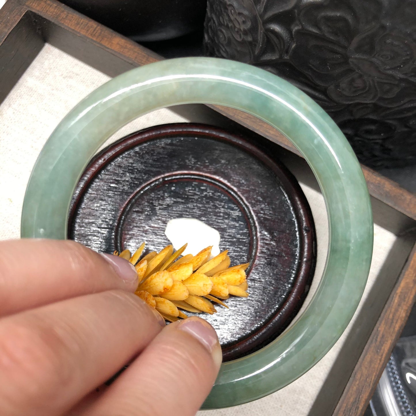 56.1mm Grade A Myanmar Green Round-Shaped Jadeite Jade Bangle