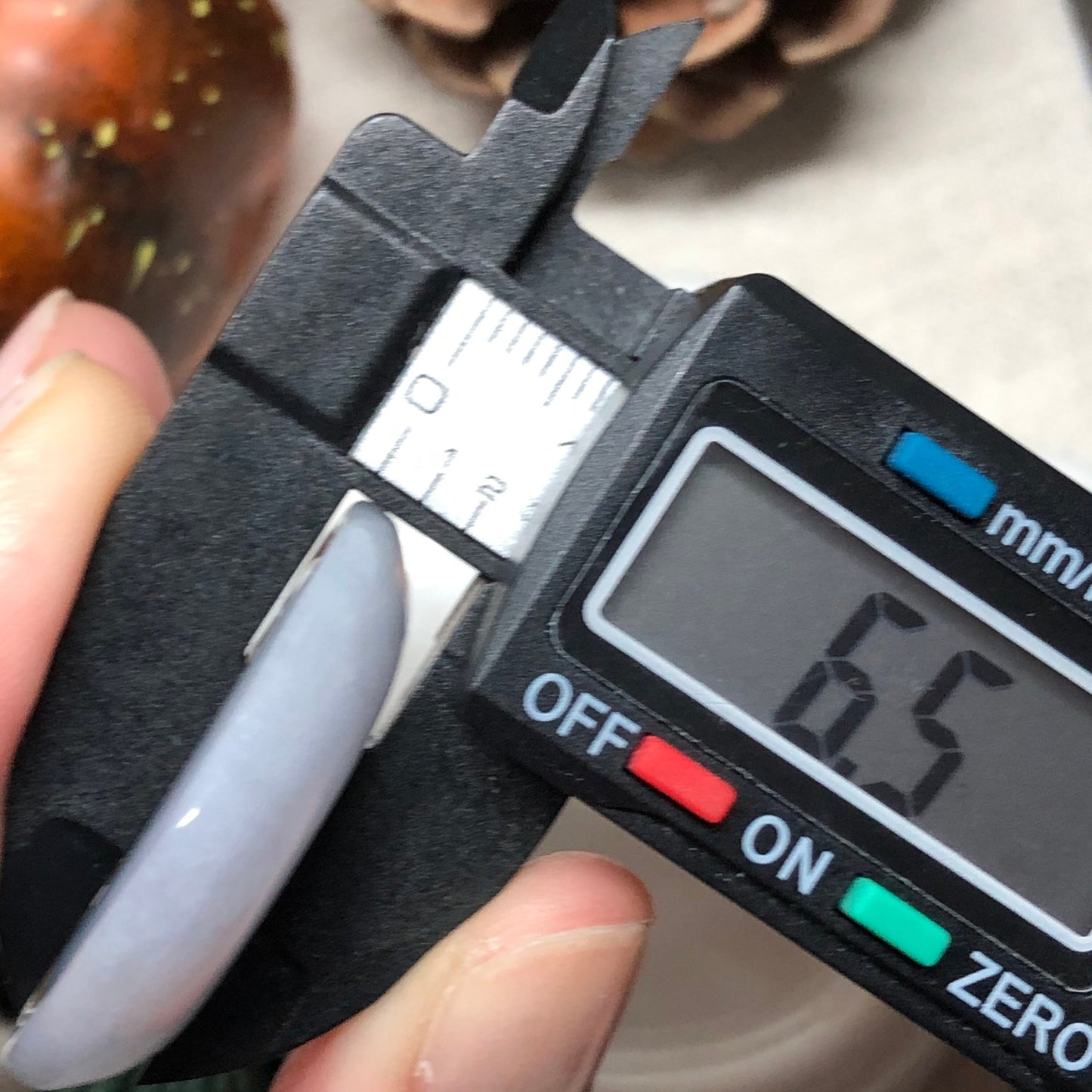 32.4 mm Certified Myanmar Grade A Lavender Blue Green Carved Ruyi Pendant with neck rope tie