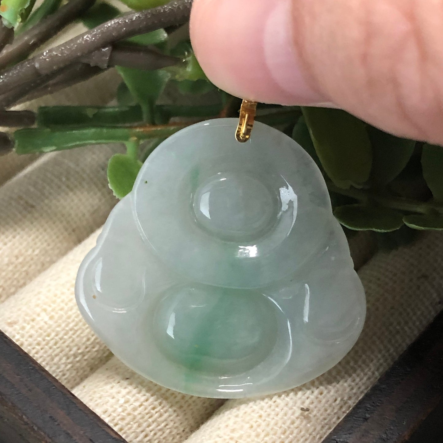 30.6 mm Certified Grade A Carved Green Buddha Pendant With 18K Gold Buckle