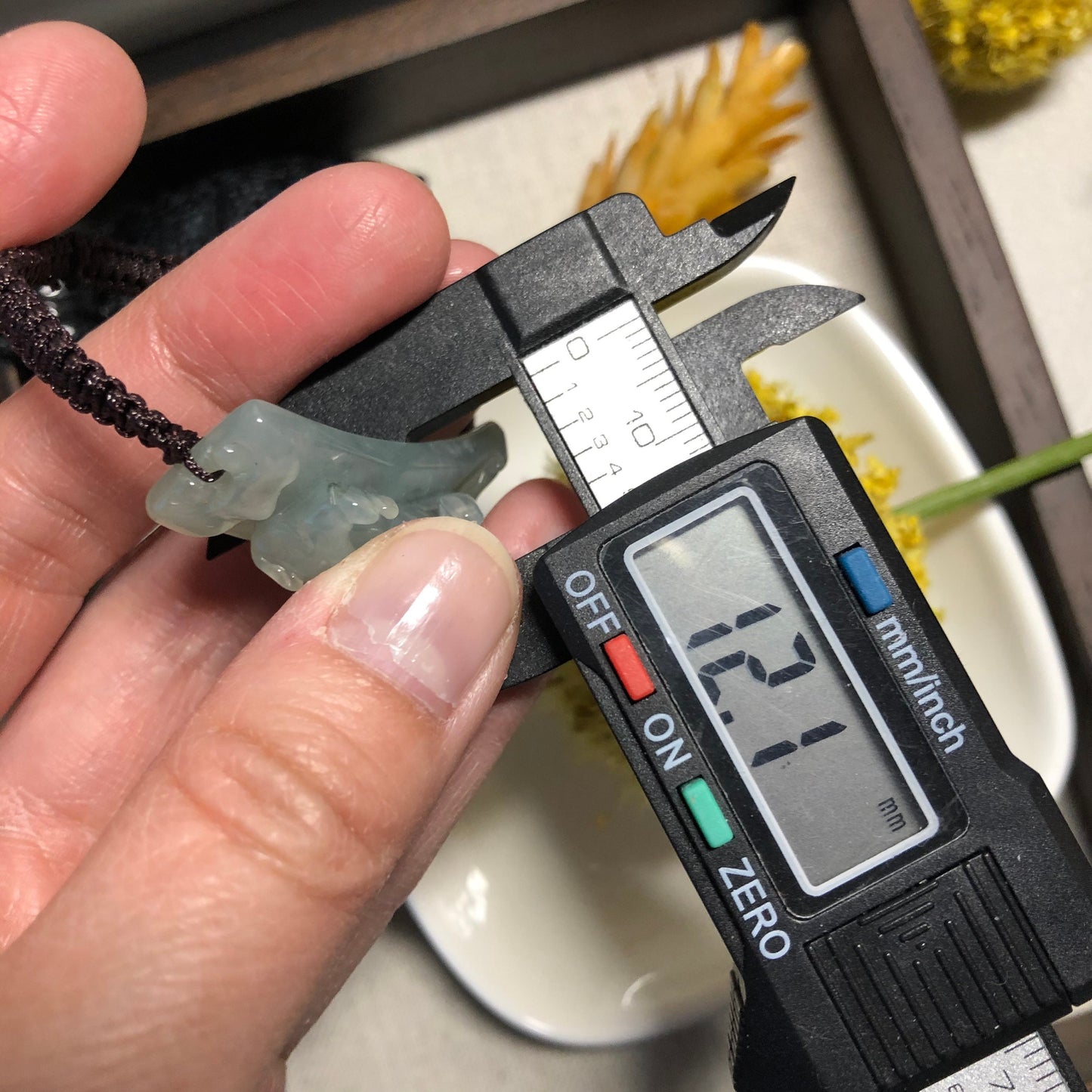 34.1 mm Grade A carved icy green pig Jade Jadeite Bracelet tie knot bracelet One Size