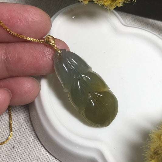 35.1mm Grade A Carved Yellow Green Tea  Lead Pendant With 925 Gold Bail Necklace