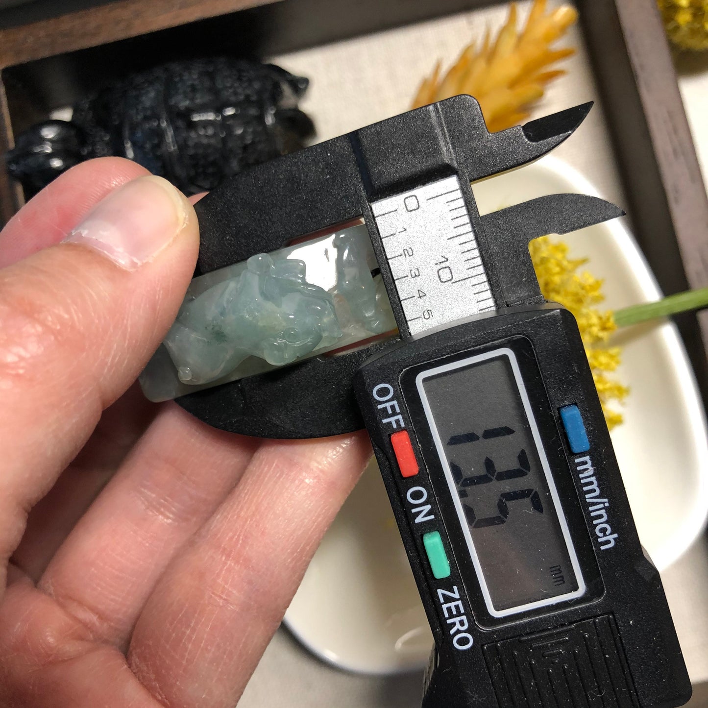 34.1 mm Grade A carved icy green pig Jade Jadeite Bracelet tie knot bracelet One Size