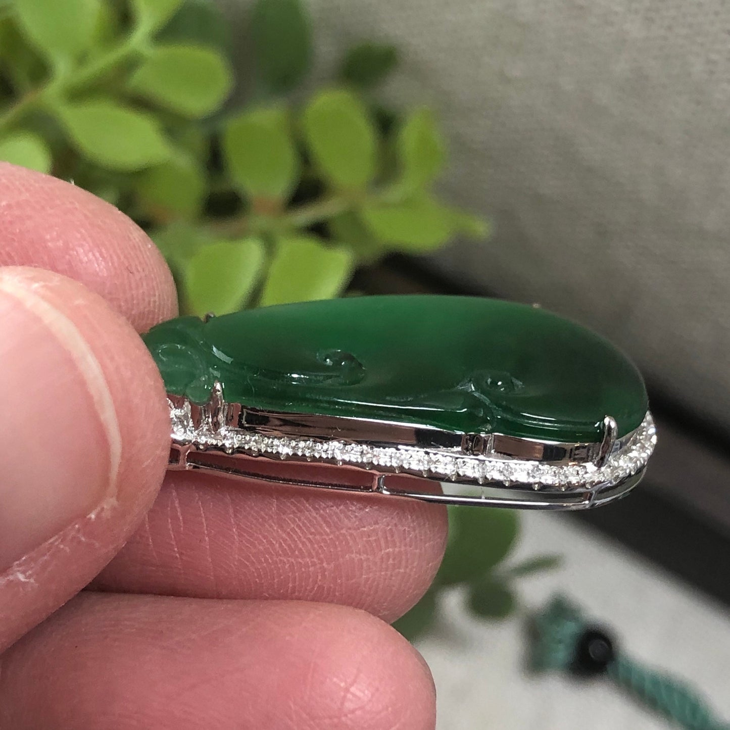 37mm Grade A Glutinous Imperial Green Ruyi Jadeite Jade Pendant 18K White Gold