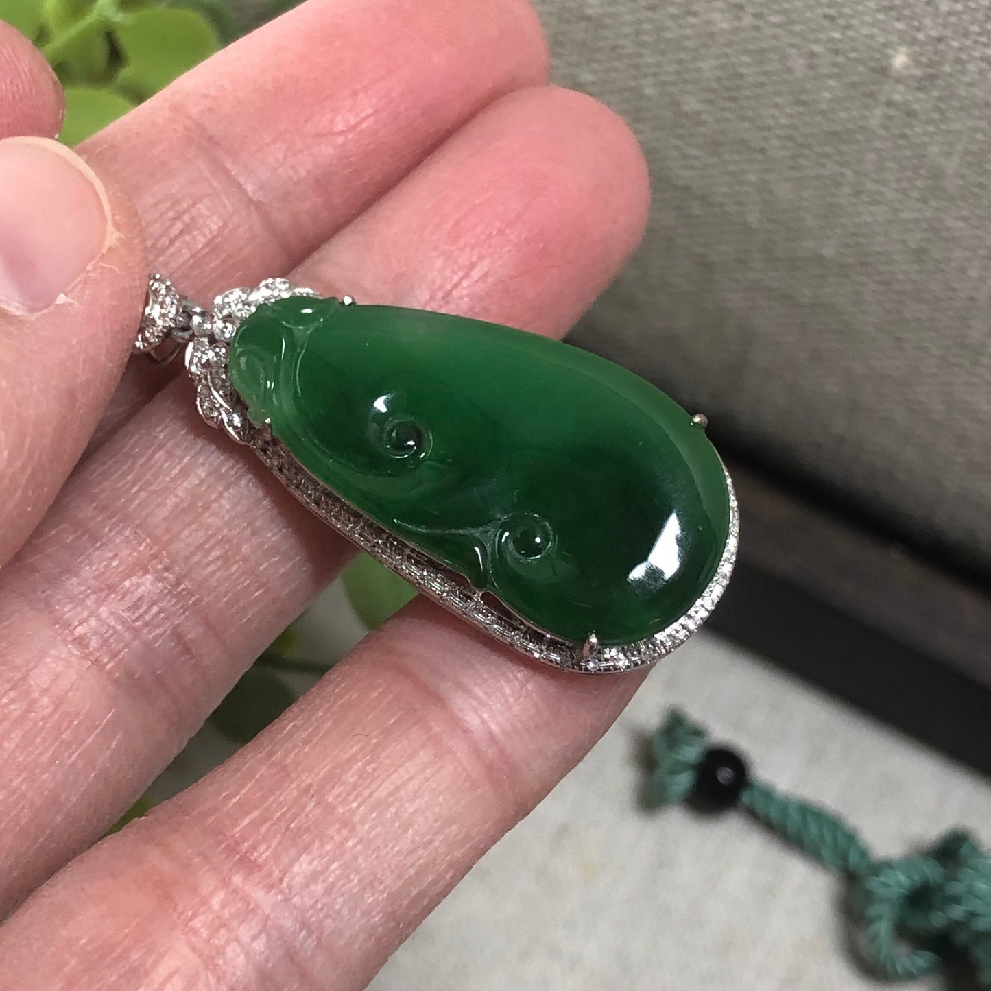 37mm Grade A Glutinous Imperial Green Ruyi Jadeite Jade Pendant 18K White Gold