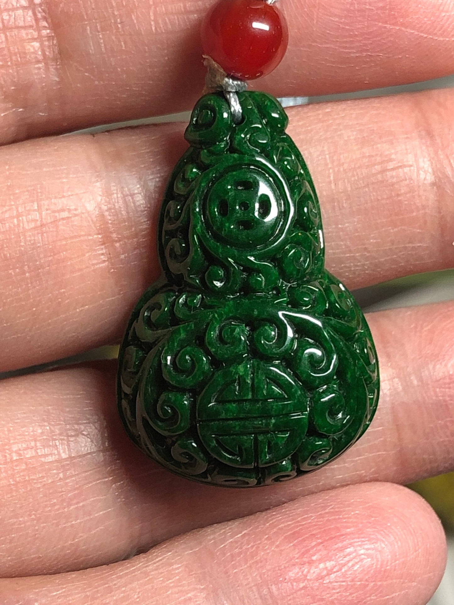 30.2mm Grade A Carved Asian Yang Green Gourd Hulu Jadeite Jade Pendant