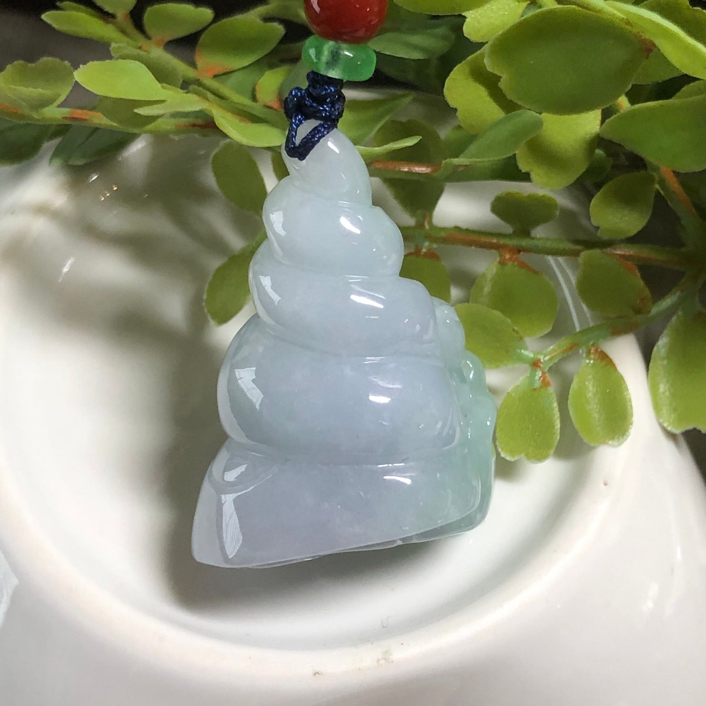 39mm Grade A Jadeite Jade Carved Moss Green Sea Shell Pendant Neck Rope Tie