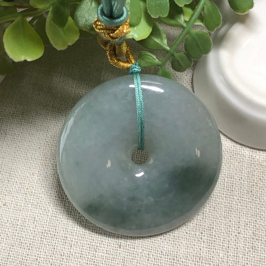 45.2mm Jadeite Jade Green Float Flowers Peace Donut Pendant Neck Rope Tie