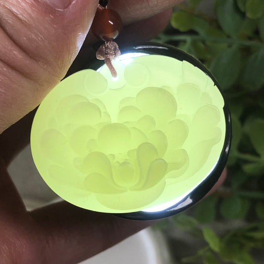 38.4 mm Grade A Hetian Nephrite Jade Imperial Yellow Carved Flower Pendant