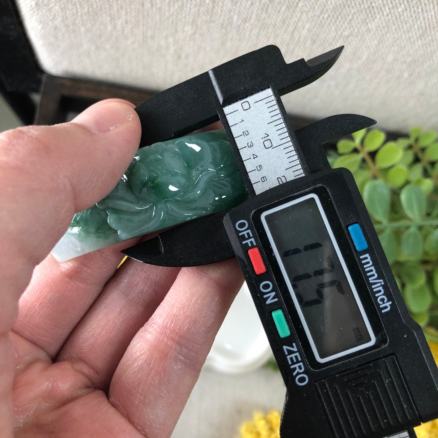 51.7mm Grade A Green Carved Flower Jadeite Jade Rope Bracelet