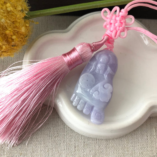 34.5 mm Jadeite Jade Lavender 3D Carved Feet Spider Asian Coin Charm