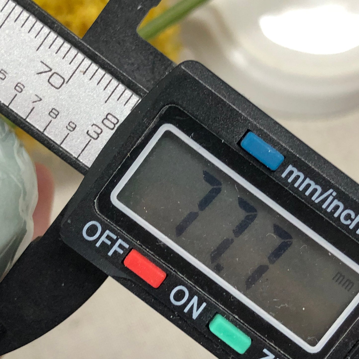 77.7 mm Jadeite Jade Huge Big Green Carved Gourd Display Charm Keychain