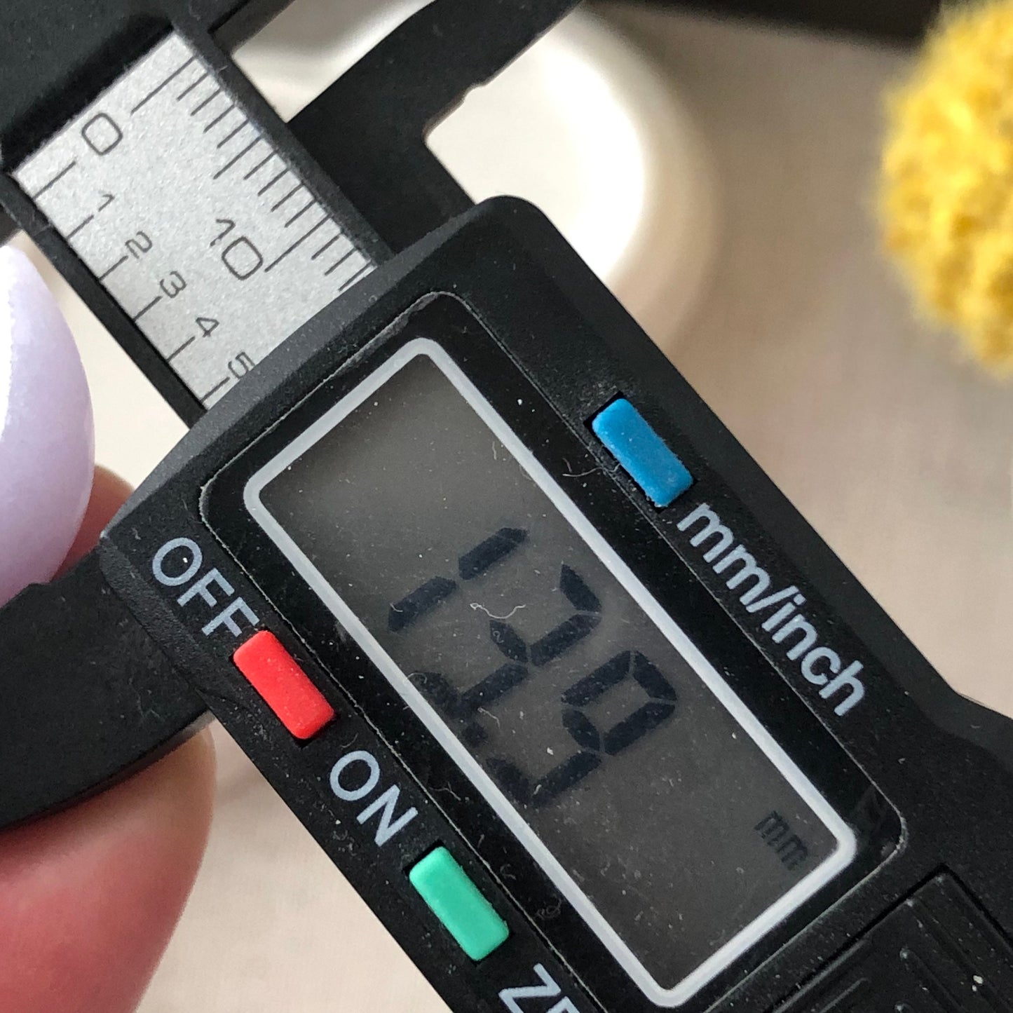 32.7 mm Jadeite Jade Lavender 3D Carved Water Swirl Pendant