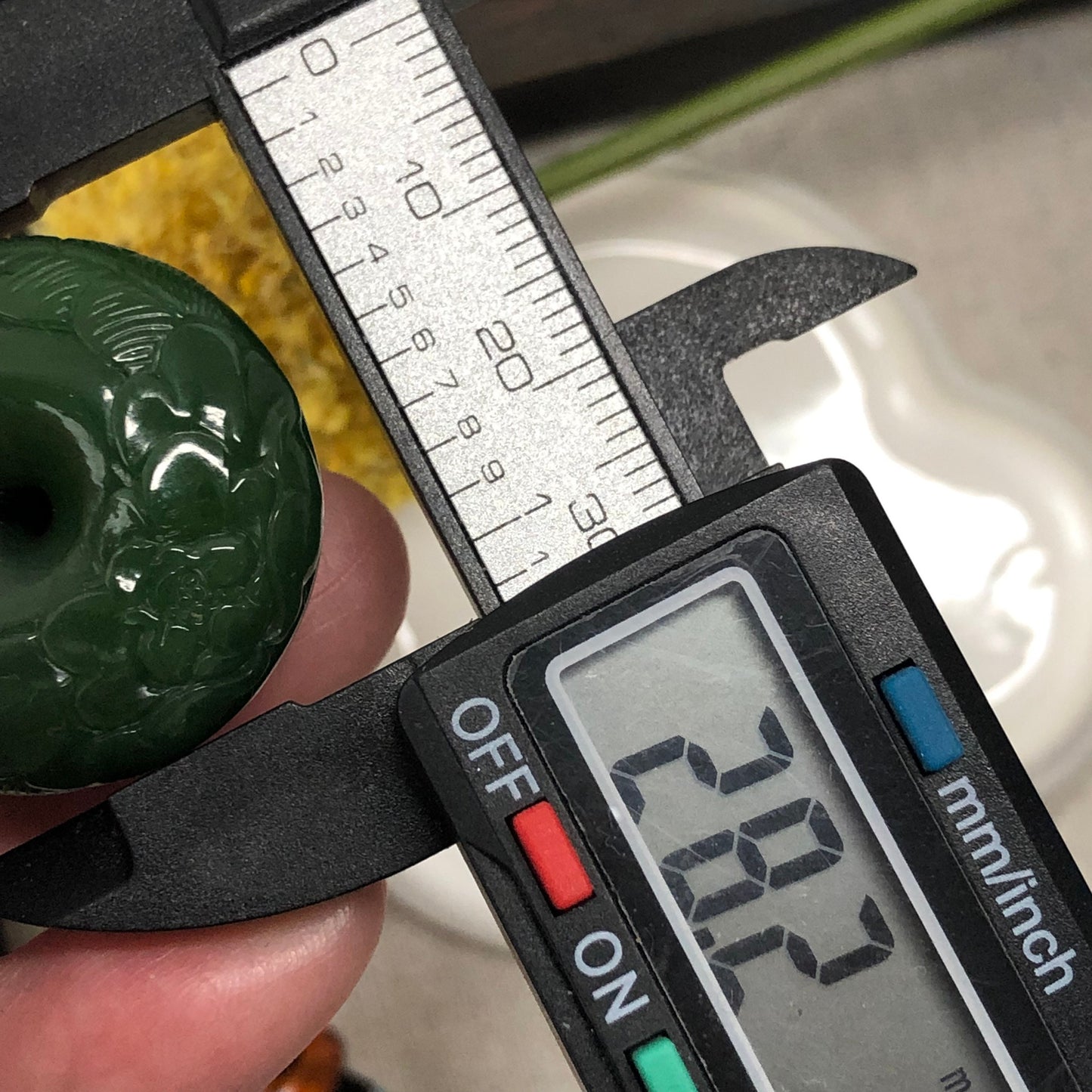 28.2mm Glossy Green Jade Carved Flower Translucent Donut Pendant