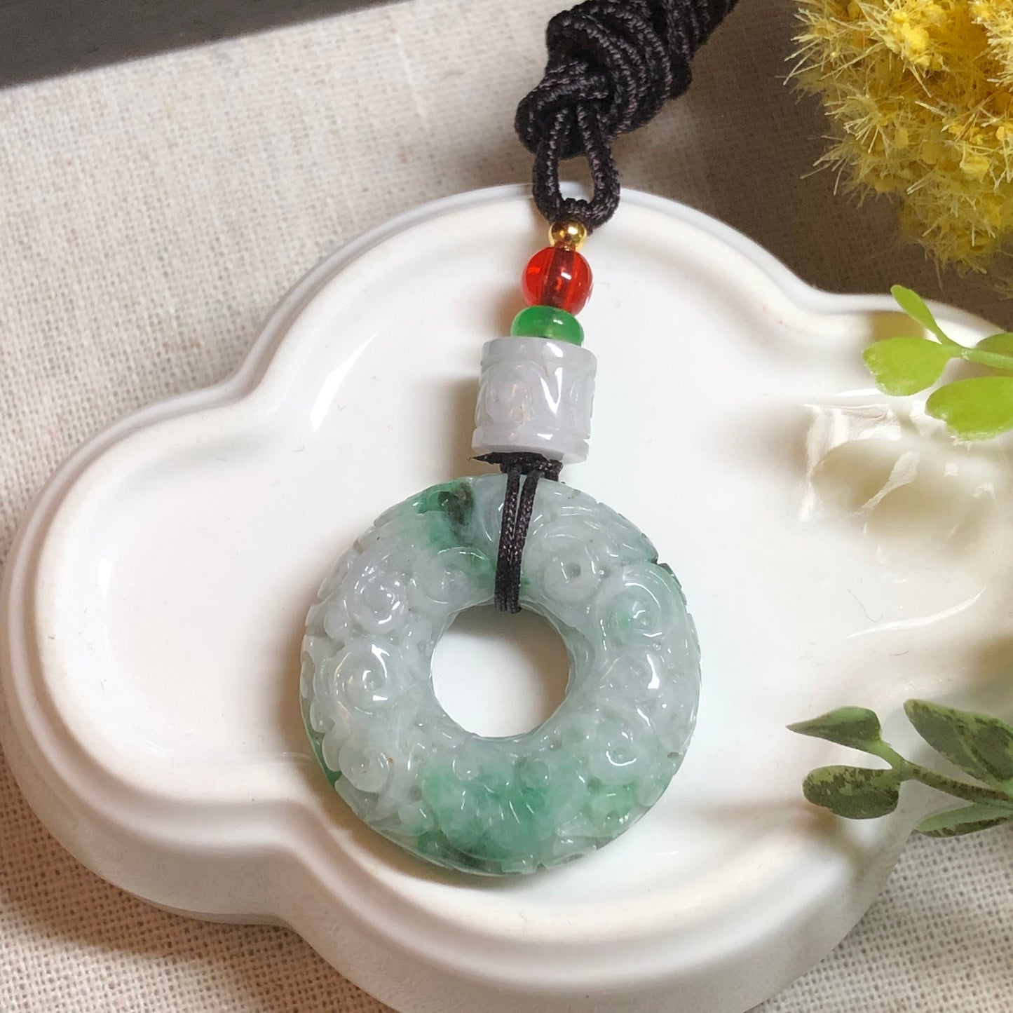 30.9 mm Jadeite Jade Green Moss Carved Asian Pattern Peace Donut Pendant RARE