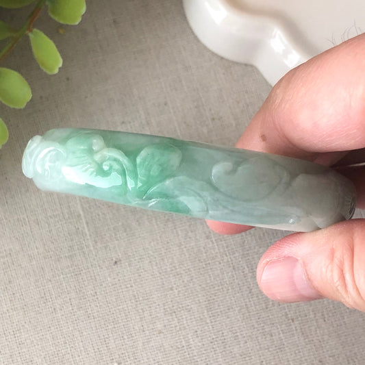 57.8 mm Jadeite Jade Green Carved Ruyi Flower Pattern Bangle