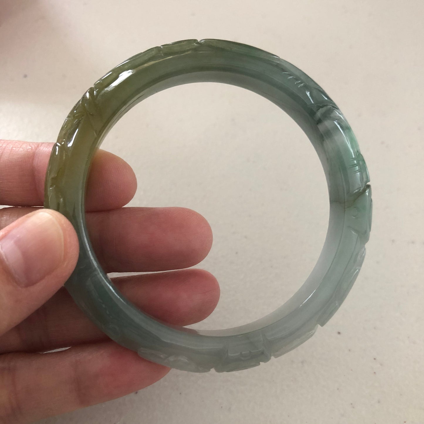 58.5 mm Jadeite Jade Icy Green Yellow Green Carved Ruyi Bangle