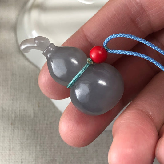 29.6 mm Hetian Jade Icy Imperial Purple Carved Hulu Gourd Pendant