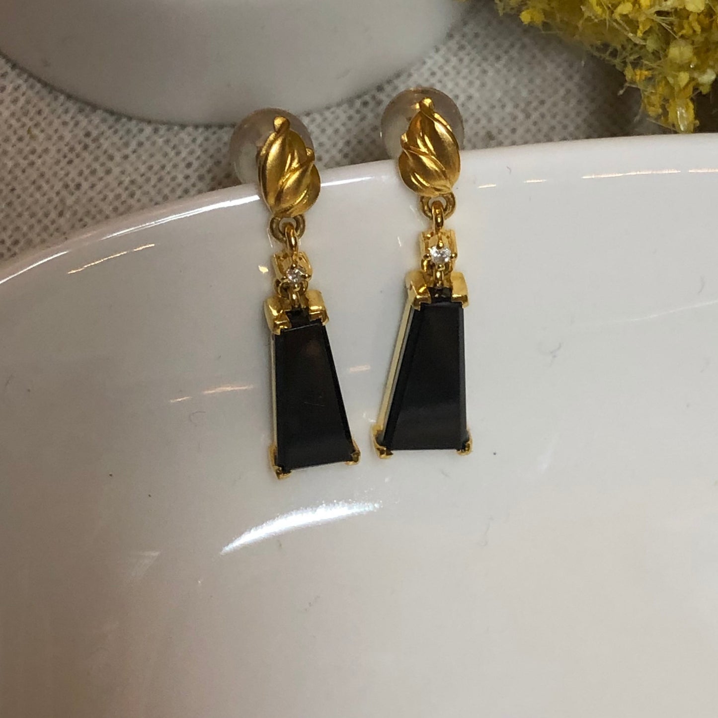24 mm Jadeite Jade Icy Black Omphacite pole dangle earrings set on 18K yellow gold