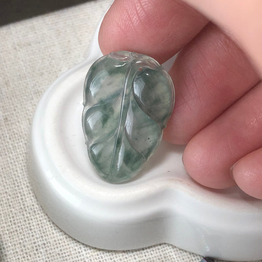 Grade A Carved Green Floating Flowers Jadeite Jade Leaf Gemstone Pendant Customization