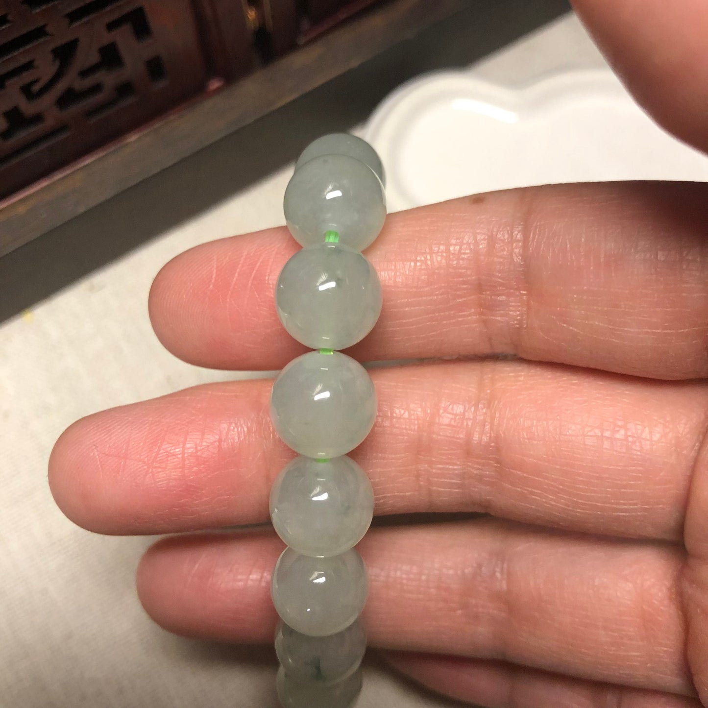 10mm Glossy Water Green Jadeite Jade Bead Bracelet 18 PCs.
