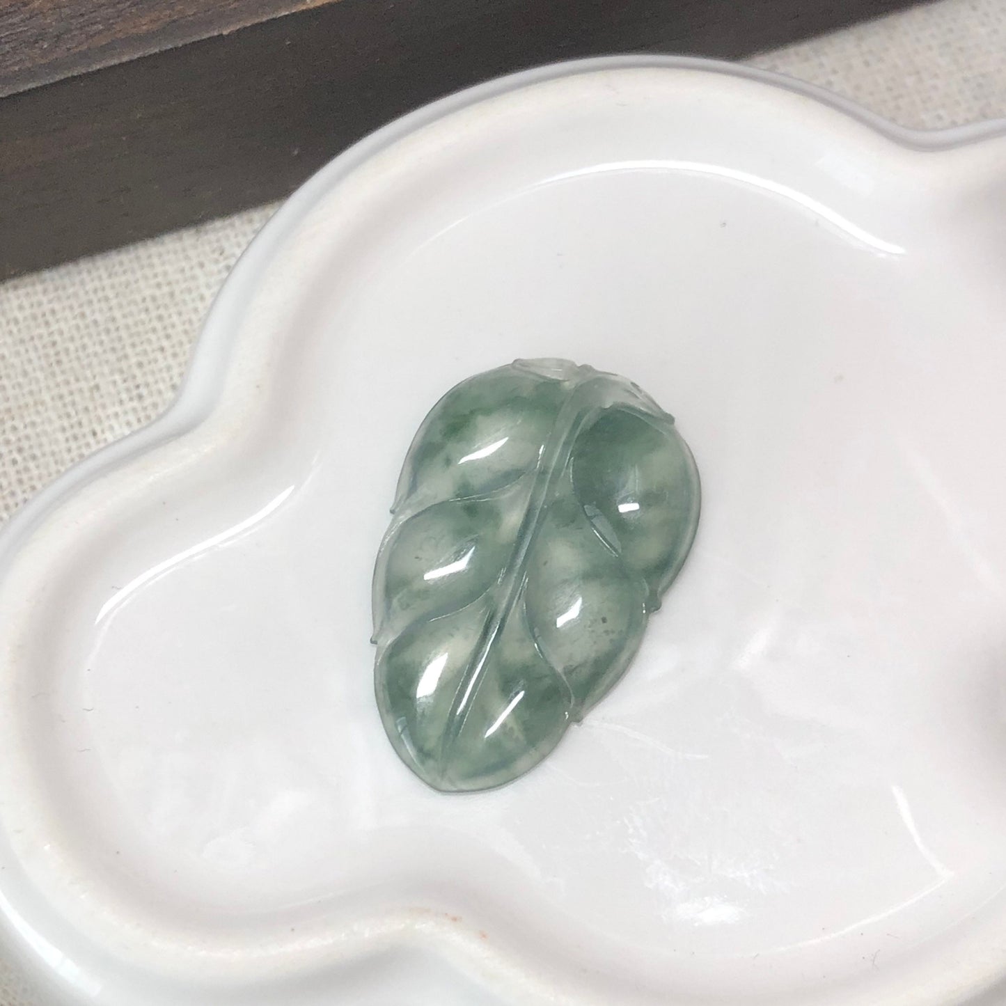 Grade A Carved Green Floating Flowers Jadeite Jade Leaf Gemstone Pendant Customization