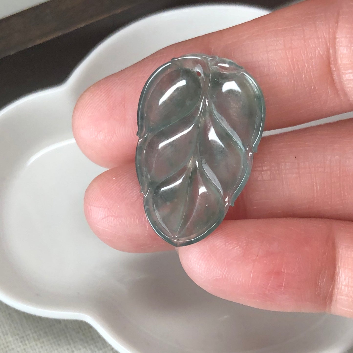 Grade A Carved Green Floating Flowers Jadeite Jade Leaf Gemstone Pendant Customization