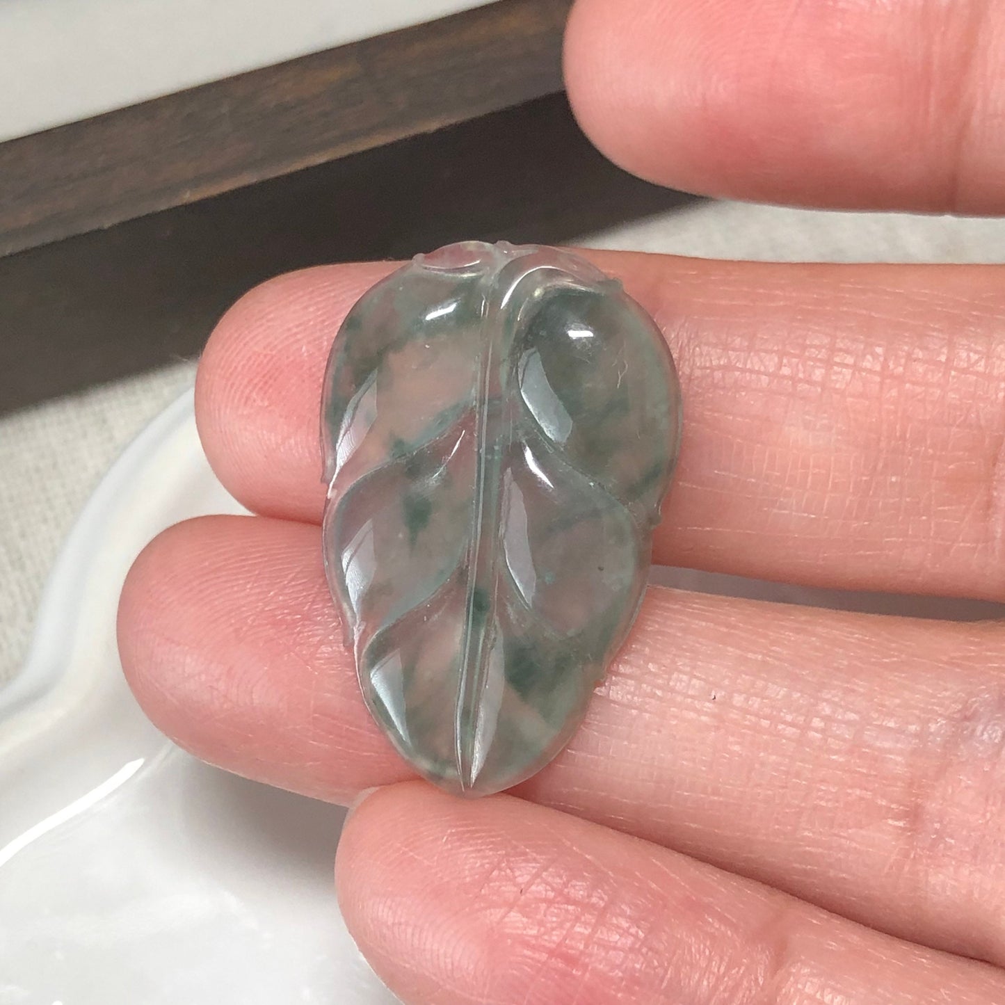 Grade A Carved Green Floating Flowers Jadeite Jade Leaf Gemstone Pendant Customization