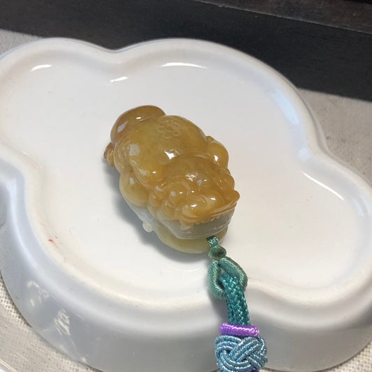 28.2mm Jadeite Jade Yellow Brown Carved 3 Legged Toad Charm Pendant