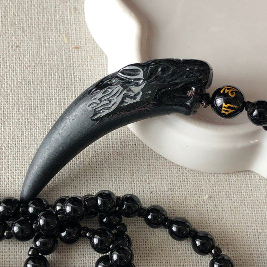 60mm Omphacite Black Jade Carved Wolf Tooth Pendant with Bead Necklace