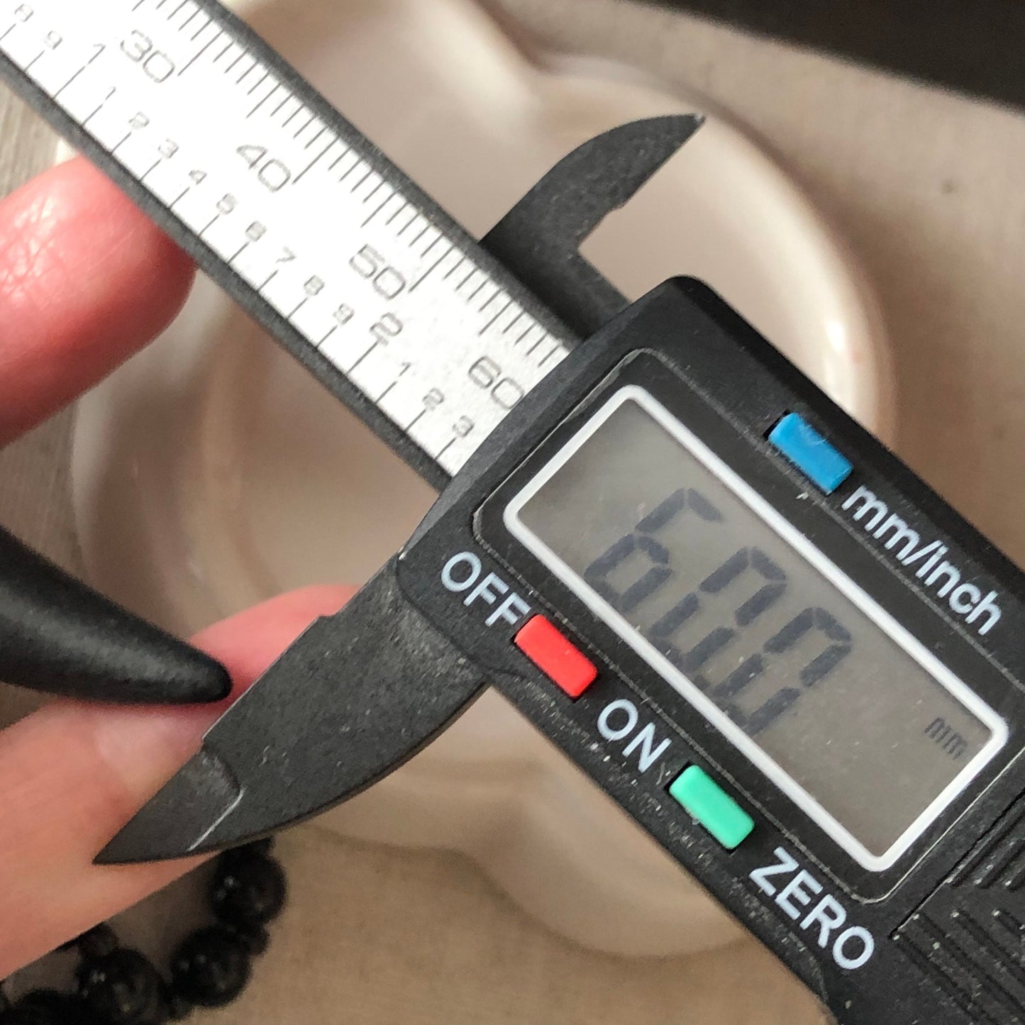 60mm Omphacite Black Jade Carved Wolf Tooth Pendant with Bead Necklace