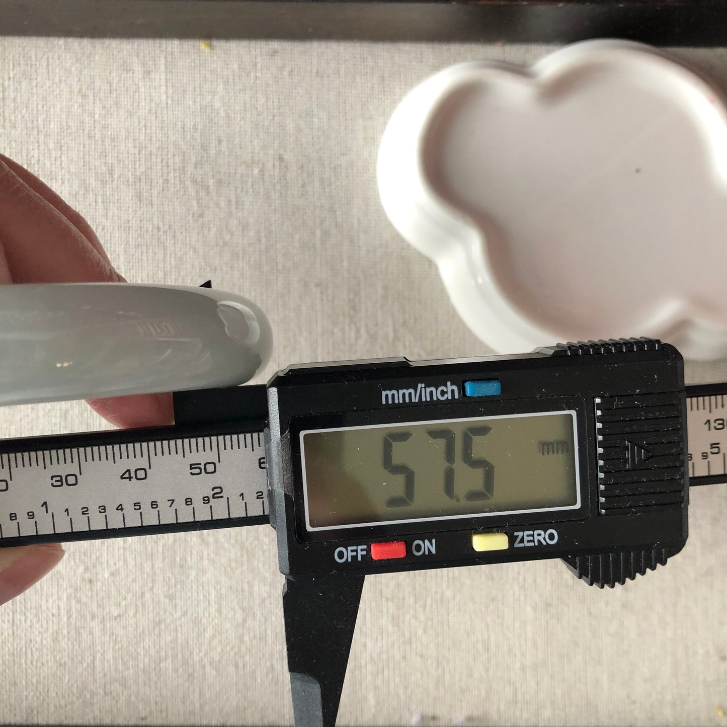 57.5 mm Jadeite Jade Icy Tint Yellow Blue Bangle