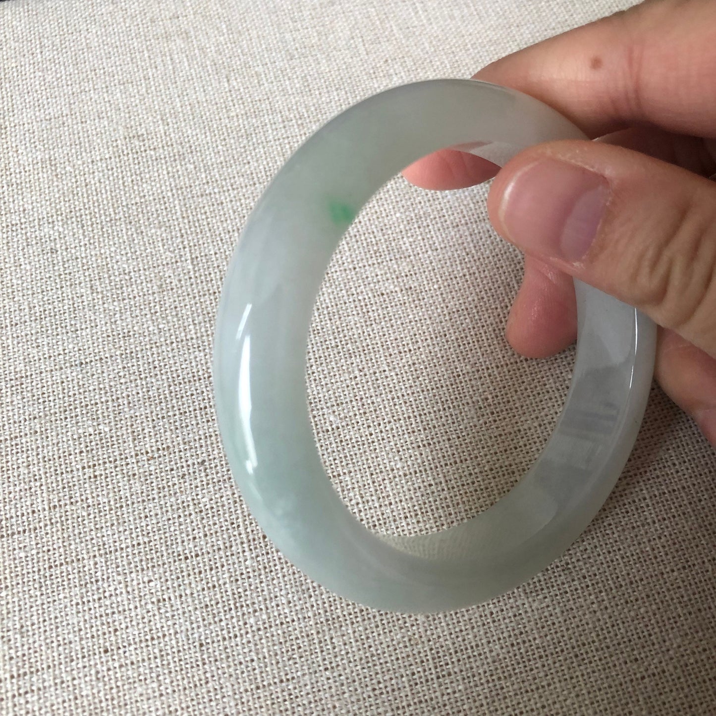 54.6 mm Jadeite Jade Icy Green Float Flowers Bangle