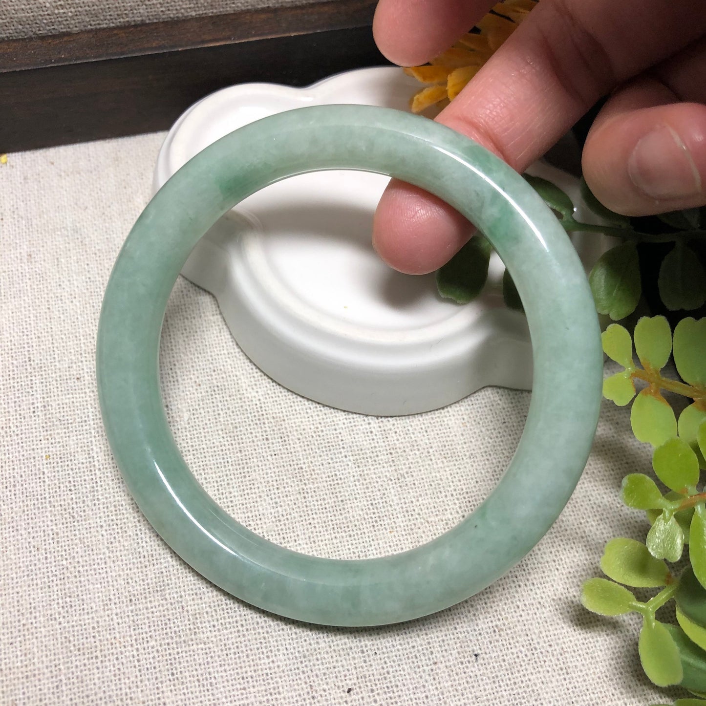 56.7-58.7mm Earthy Green Float Flowers Jadeite Jade Bangle