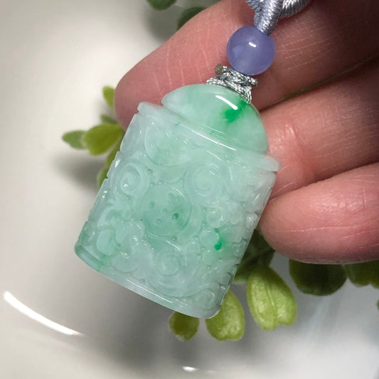 28mm Green Float Flowers Jadeite Jade Lockpad Statue Pendant