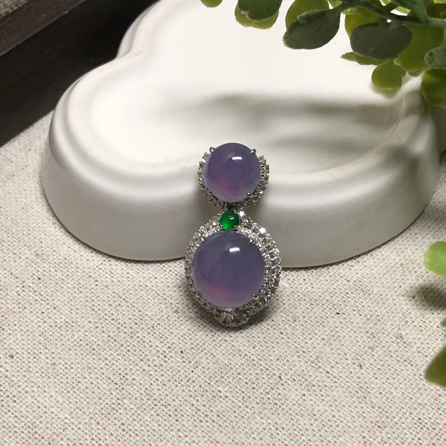 18K White Gold Lavender Fuscia Jadeite Jade Double Cabochon Pendant