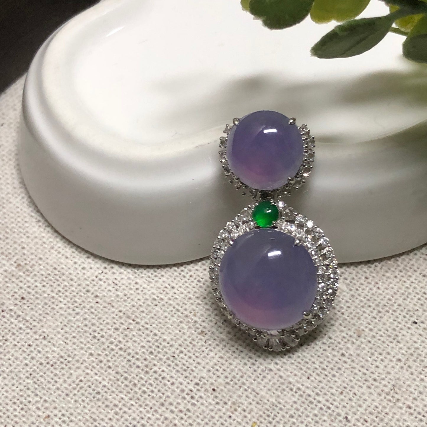 18K White Gold Lavender Fuscia Jadeite Jade Double Cabochon Pendant