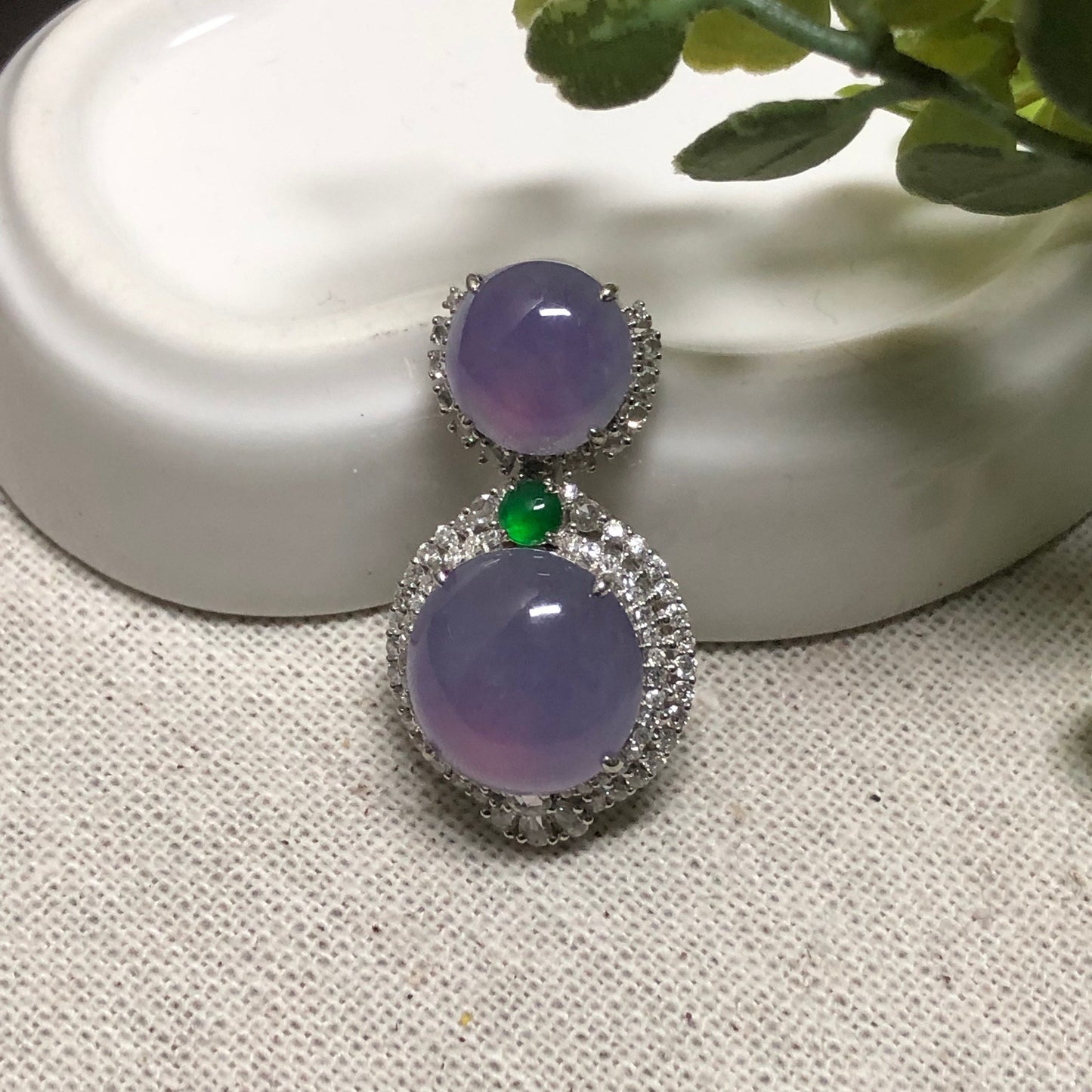 18K White Gold Lavender Fuscia Jadeite Jade Double Cabochon Pendant