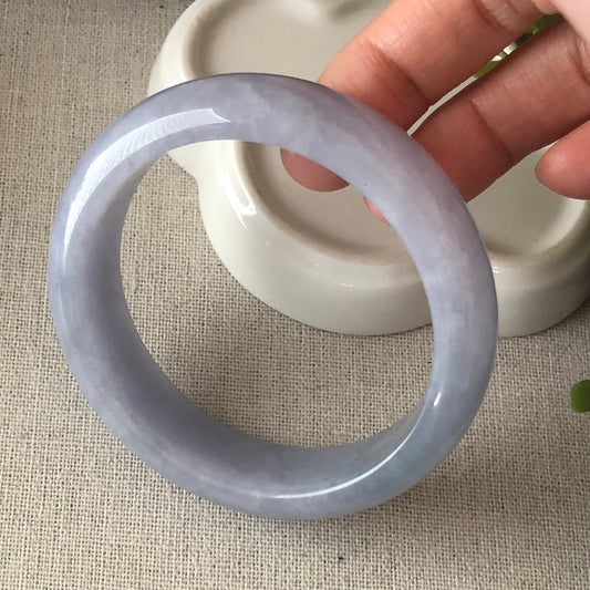 56.4mm Jadeite Jade Earthy Lavender Bangle