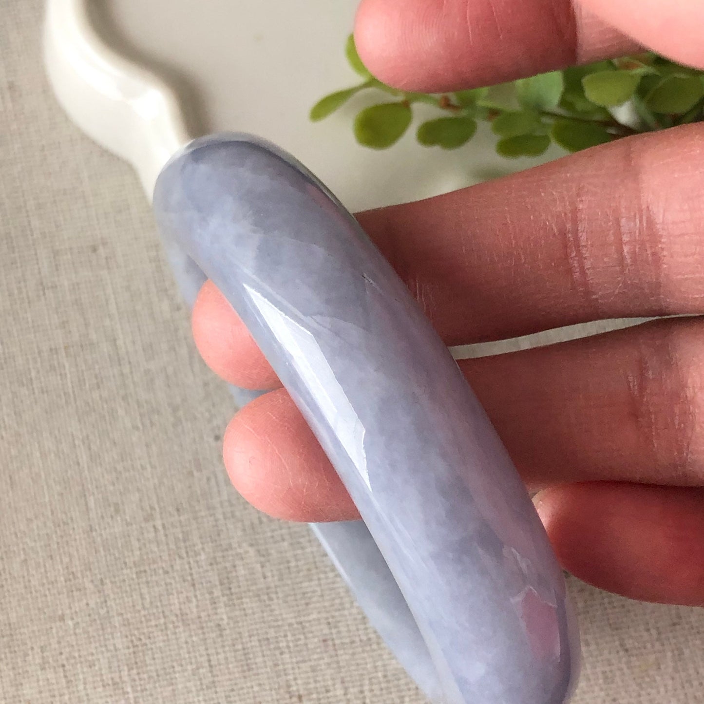 57.6mm Jadeite Jade Earthy Lavender Bangle